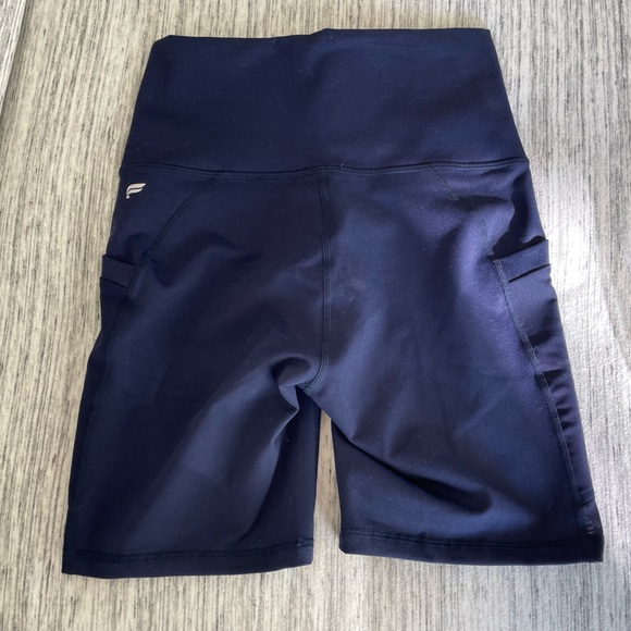 Fabletics Mila Ultra 7” Shorts - Picture 2 of 5